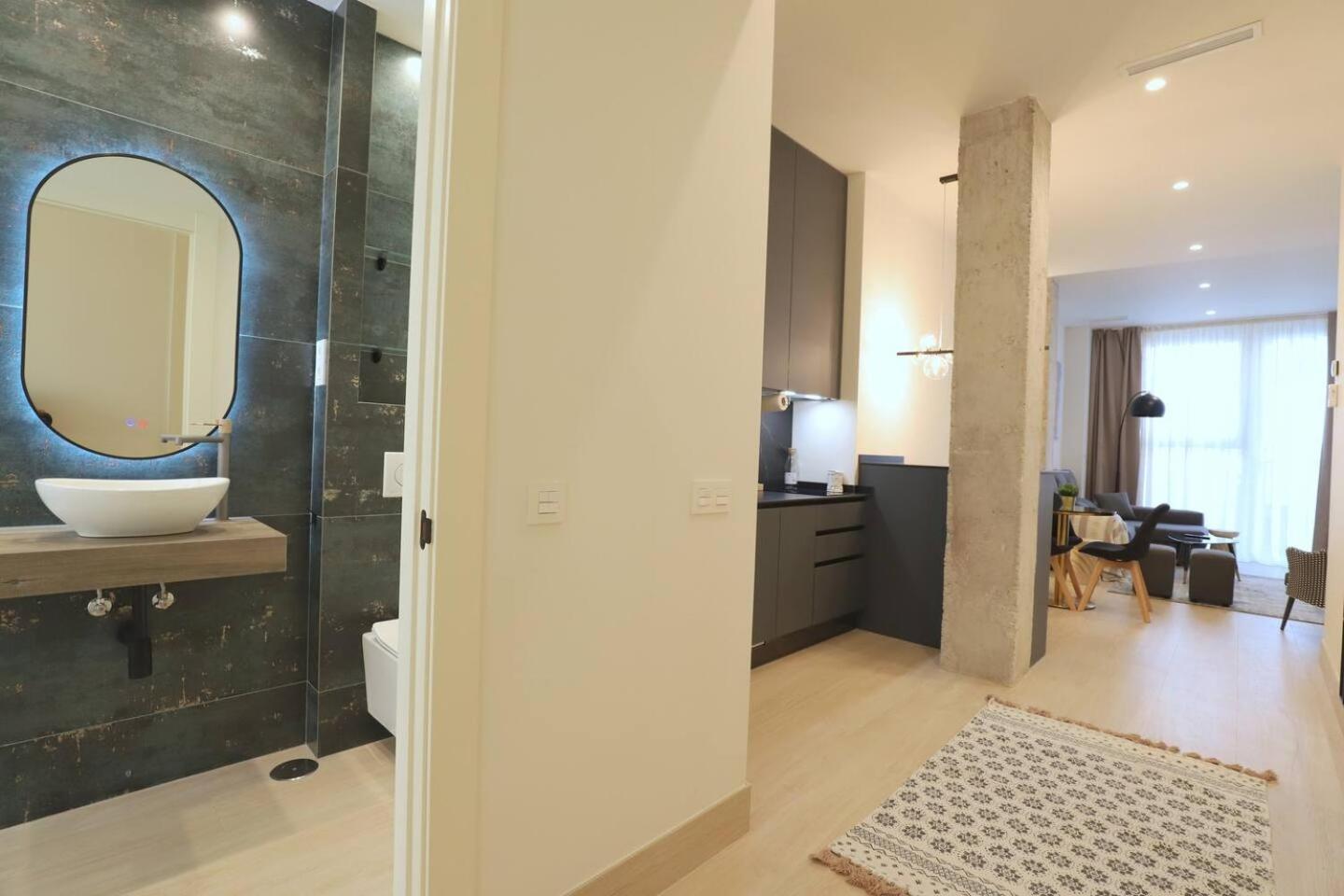 Apartamentos Orilla Del Bernabeu Madrid Exterior foto