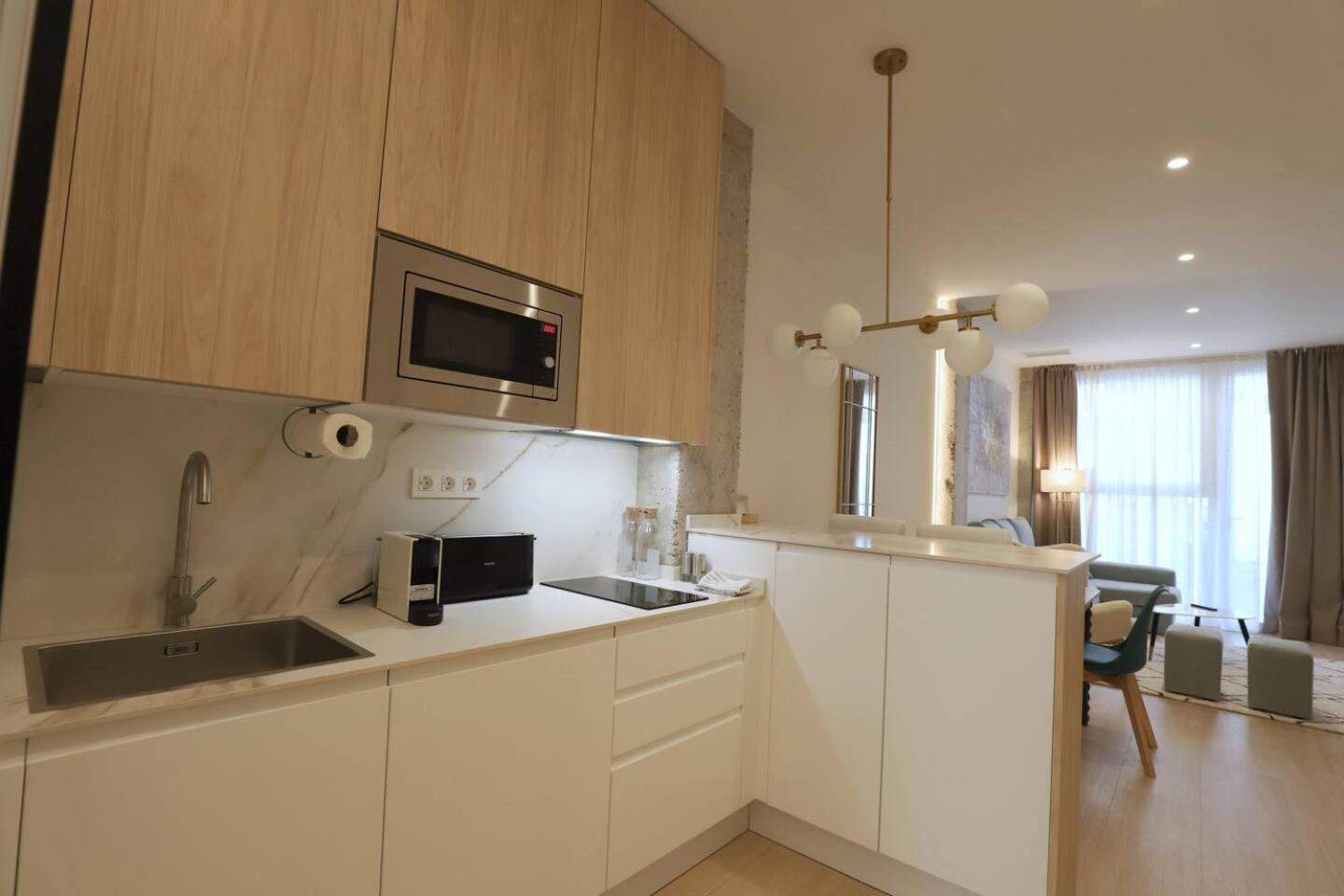 Apartamentos Orilla Del Bernabeu Madrid Exterior foto