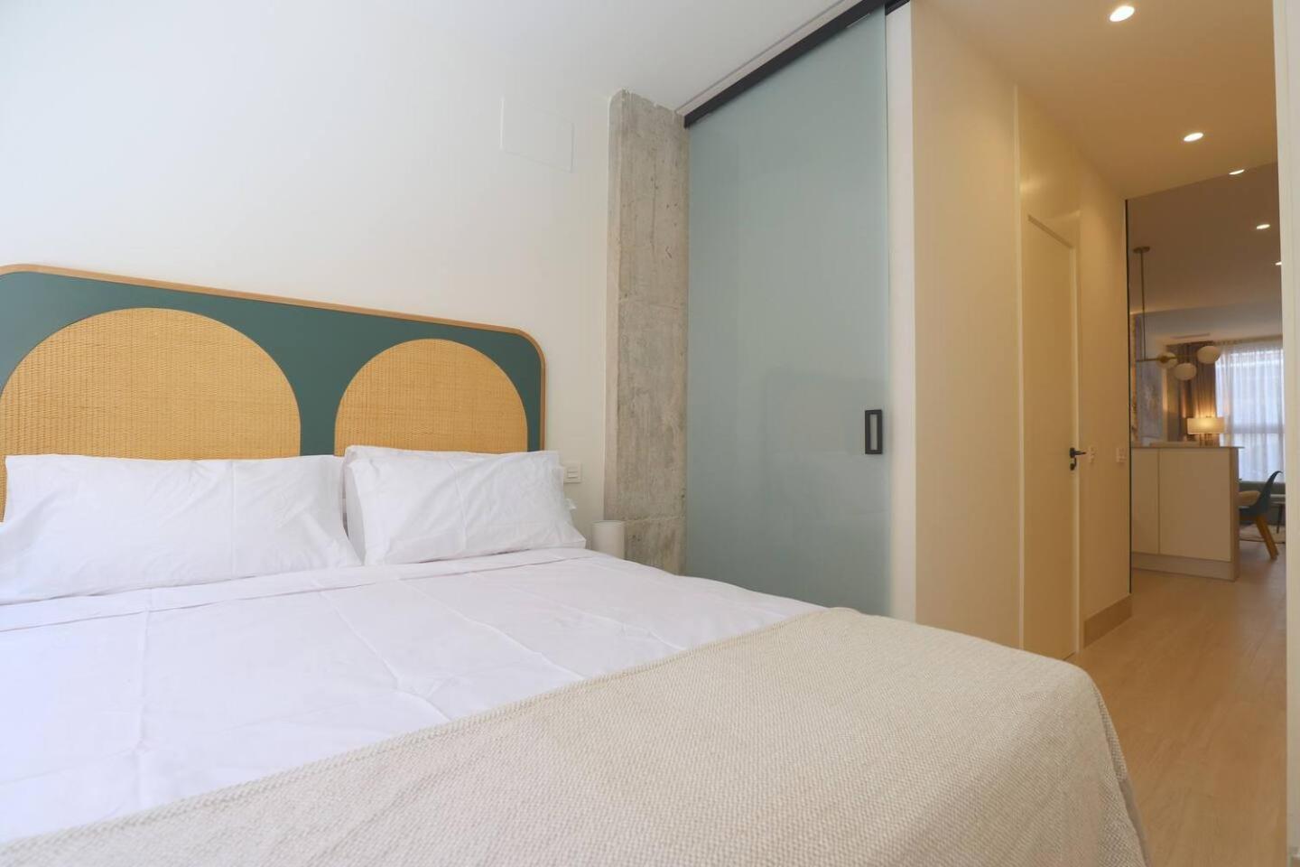 Apartamentos Orilla Del Bernabeu Madrid Exterior foto