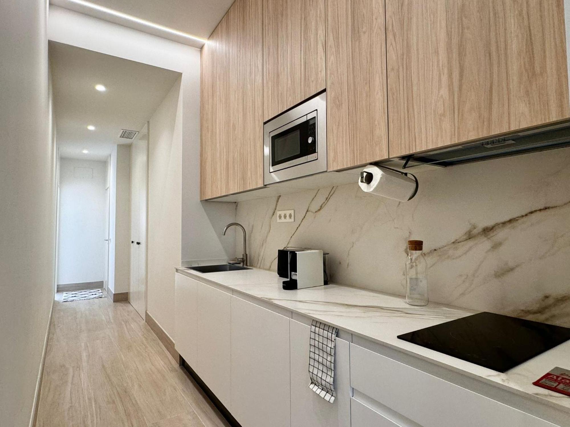 Apartamentos Orilla Del Bernabeu Madrid Exterior foto