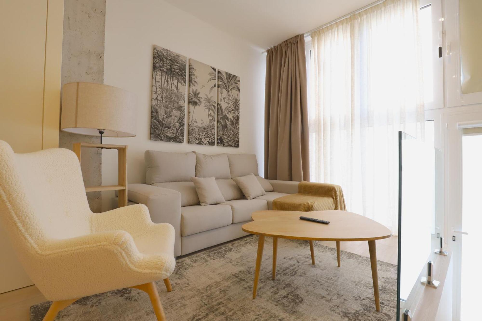 Apartamentos Orilla Del Bernabeu Madrid Exterior foto
